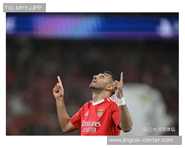 西甲激战利物浦小胜AC米兰帽子戏法引发争议判罚全场沸腾