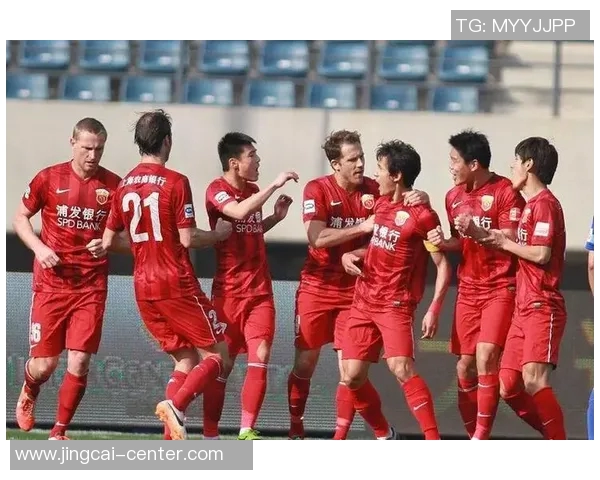 中超赛场尤文图斯与里昂握手言和转会传闻引发热议